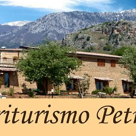 Agriturismo Petrosa-3